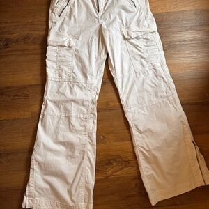 American Eagle White Cargo Pants